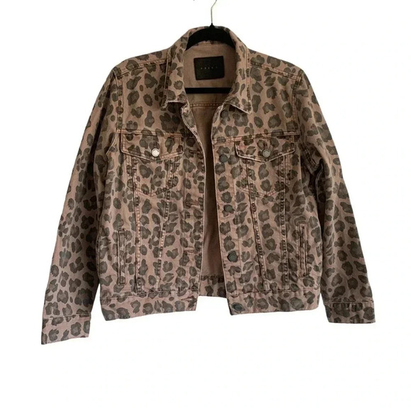 BLANKNYC  Fall Trends 2025 Leopard Print Button Denim Jacket Size Small - Picture 1 of 12